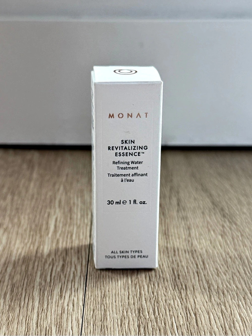 MONAT Skin Revitalizing Essence Refining Water Treatment 1 oz Brand New in Box